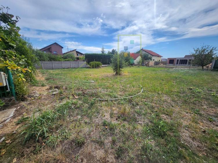Teren Construcții intravilan de 600 mp, în Dumbrăvița