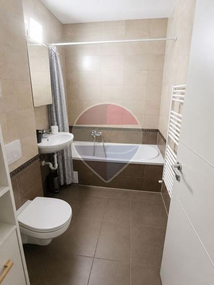 Apartament cu 3 camere decomandat în Avantgarden