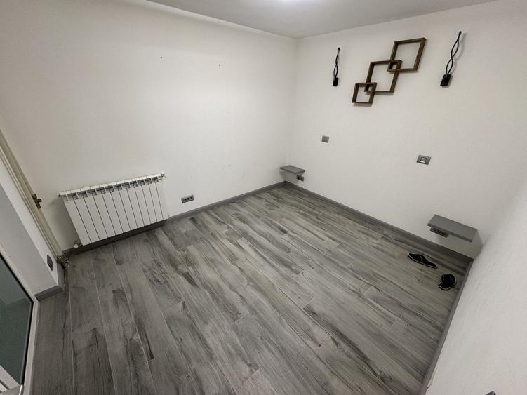 Apartament cu 3 camere semidecomandat, mobilat în Tomis II
