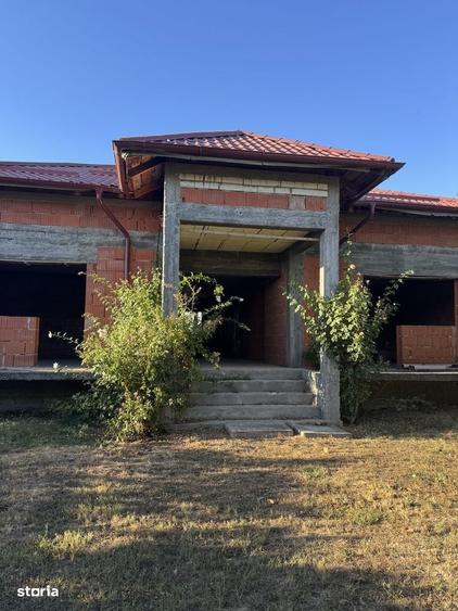 Casă cu 4 camere cu Teren 3114 Mp în Verguleasa