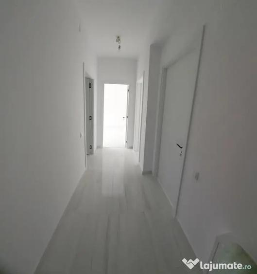 Apartament cu 2 camere decomandat în Vârteju