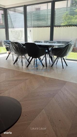 Apartament cu 4 camere în Central