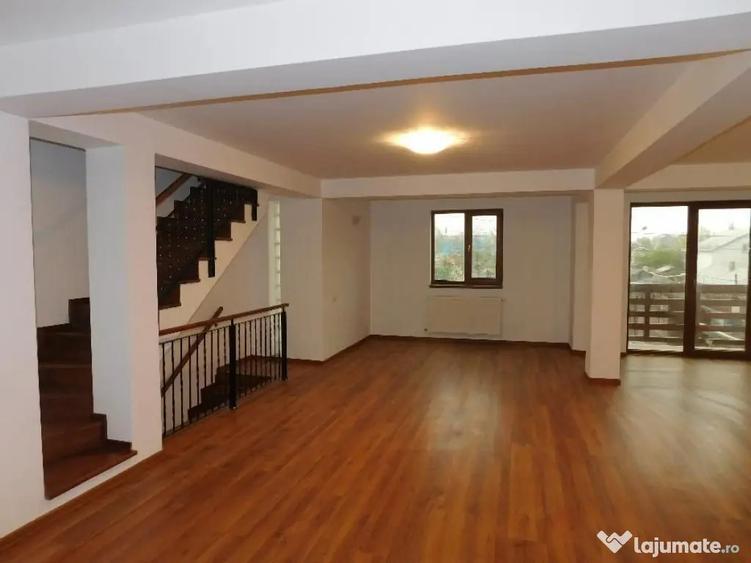 Casă cu 4 camere cu Teren 250 Mp în Berceni