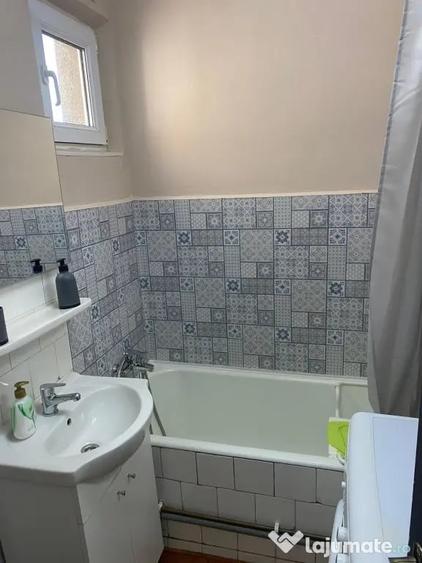 Inchiriez apartament cu 3 camere - 10