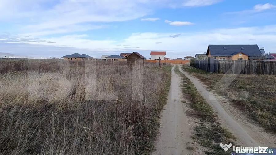 Teren de 1200 mp, în Râșnov