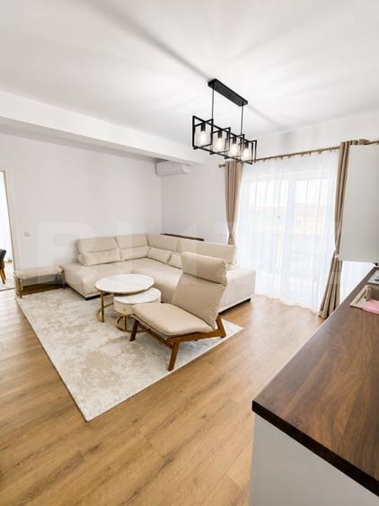 Apartament cu 2 camere semidecomandat, mobilat în Nord