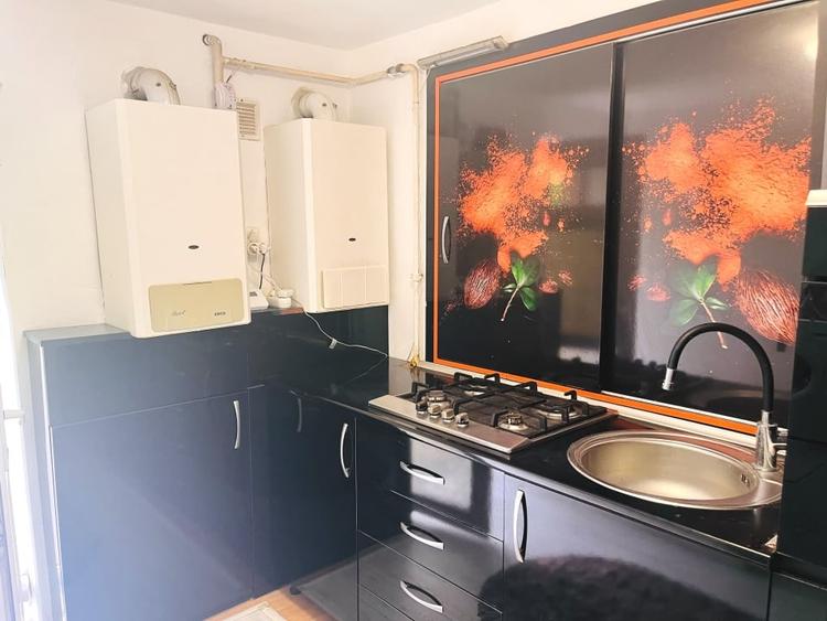 Casă individuală cu 3 camere cu Canalizare în Brestei