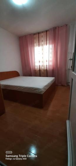 Apartament cu 2 camere decomandat în Berceni