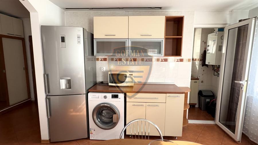 Apartament cu 3 camere decomandat, mobilat în Faleza Nord