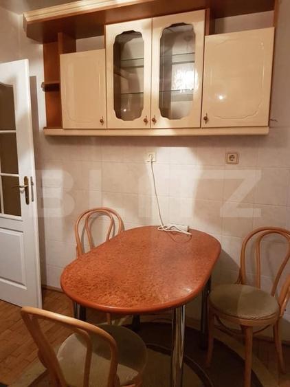 Apartament cu 3 camere decomandat, mobilat în Rogerius