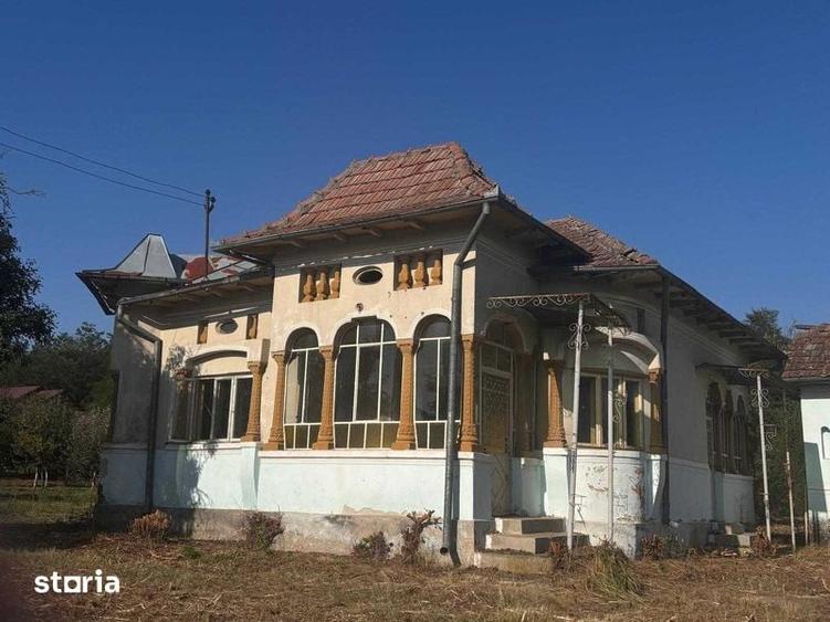 Casă cu 4 camere cu Teren 114 Mp în Berislăvești