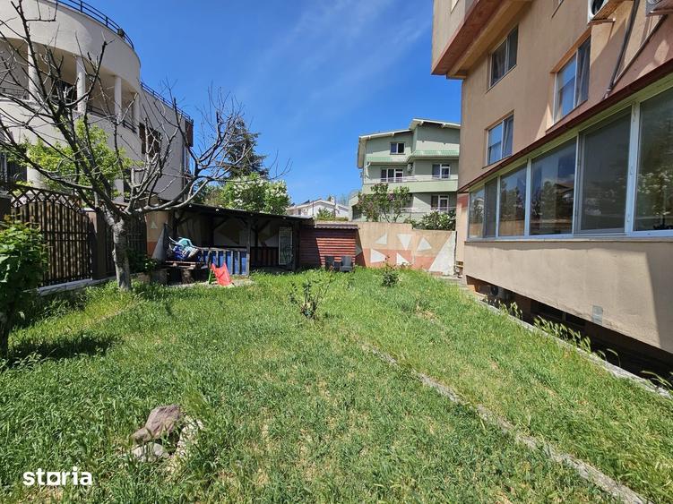 Apartament cu 3 camere în Sud