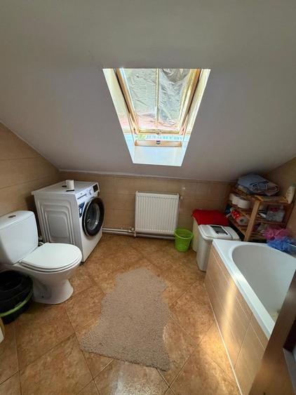 Apartament cu 4 camere în P-ța Reșița