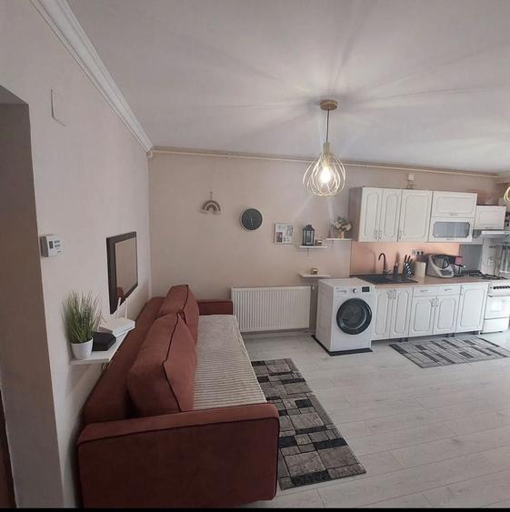 Apartament cu 2 camere nedecomandat în Florești