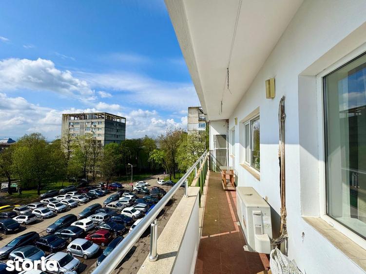 Apartament cu 3 camere, mobilat în Copou