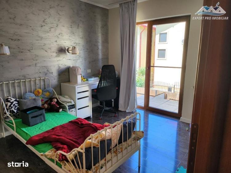 Casă cu 4 camere cu Teren 300 Mp în Dragomirești-Vale