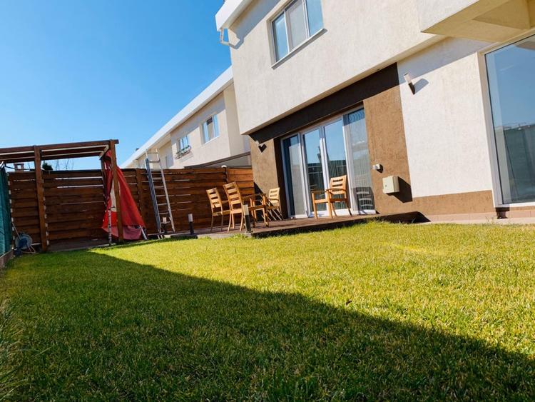 Casă individuală cu 6 camere cu Teren 435 Mp în Kamsas
