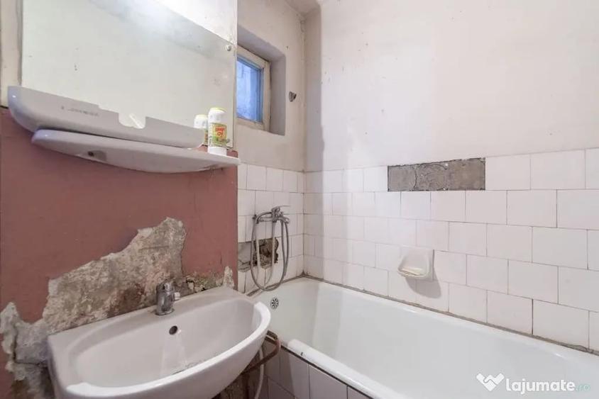Apartament cu 3 camere decomandat în Nord