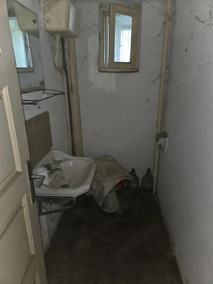 Casa ultracentrala din caramida-800 mp teren- necesita renovare - 9