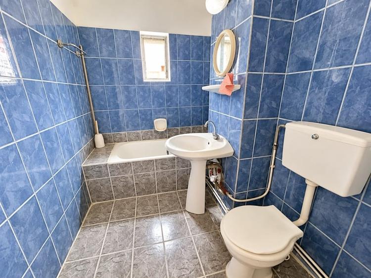 Apartament cu 2 camere decomandat în Cugir