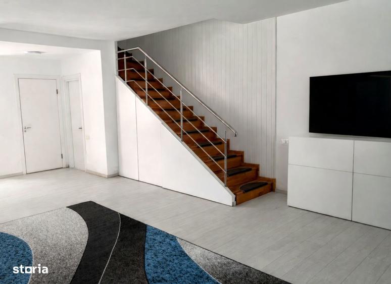 Casă cu 4 camere cu Teren 60 Mp în Pipera