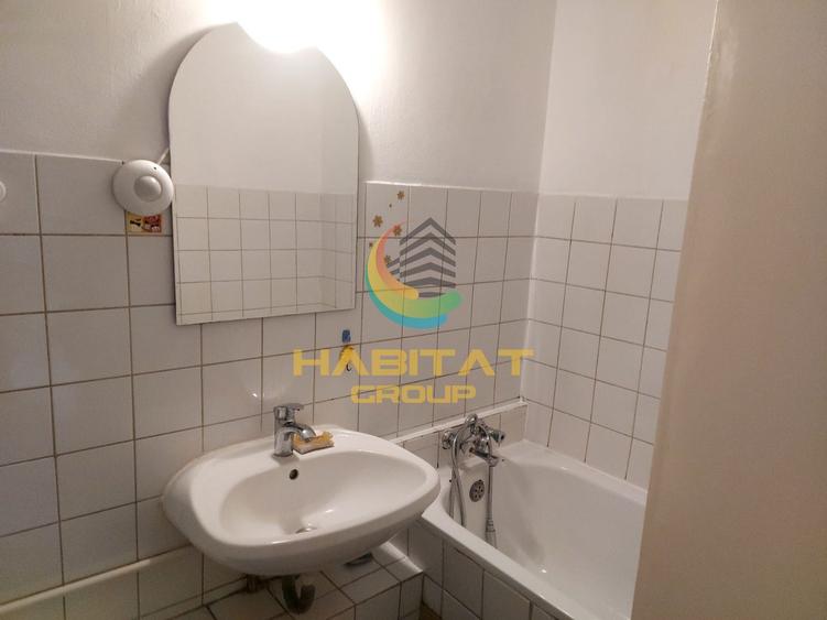 Garsonieră decomandată în Unirii