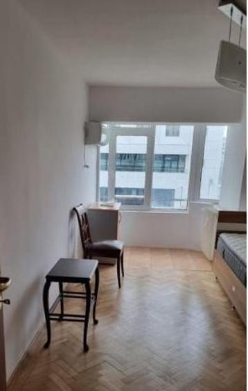 Apartament cu 3 camere decomandat, mobilat în Unirii