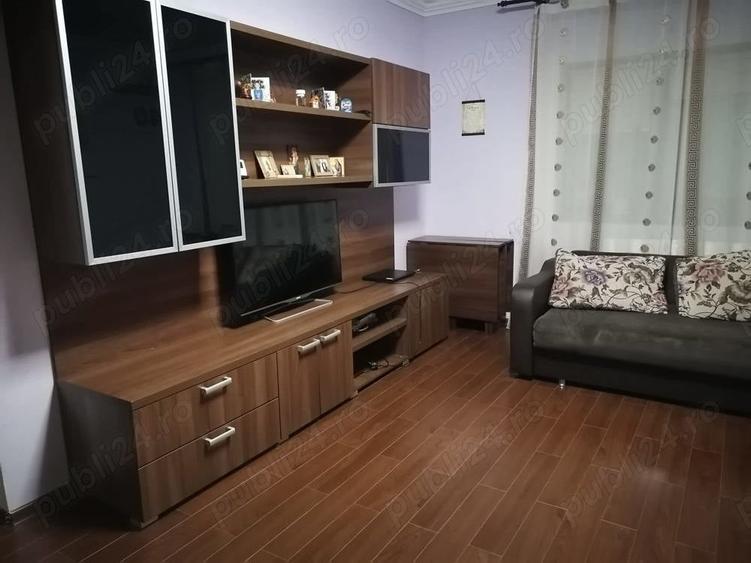 Apartament cu 3 camere decomandat în Popești-Leordeni