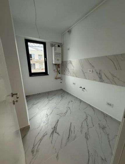 Apartament cu 2 camere decomandat în Drumul Taberei