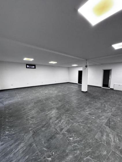 Spațiu comercial, de 120 mp, în Podari