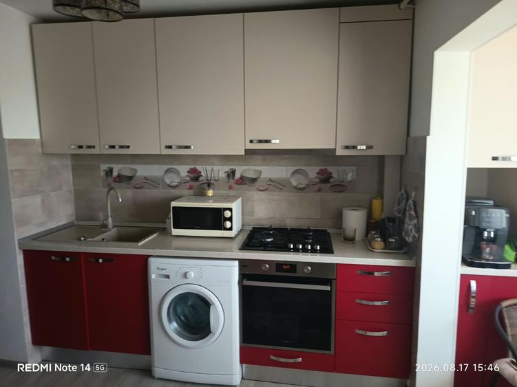 Apartament cu 2 camere decomandat în Triaj