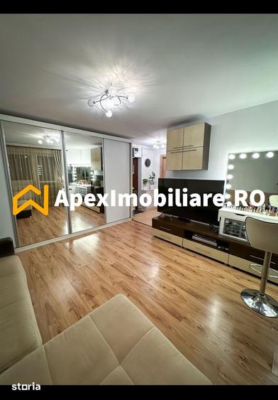 Garsonieră decomandată, mobilată în Vitan