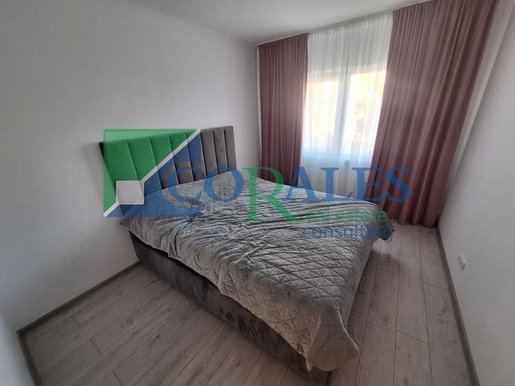 Apartament cu 3 camere decomandat în Lipovei