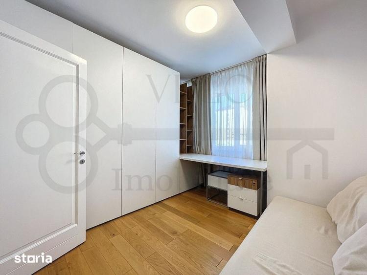 Apartament cu 3 camere semidecomandat în Bună Ziua