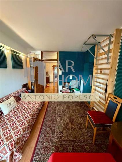 Apartament cu 4 camere decomandat în Ultracentral