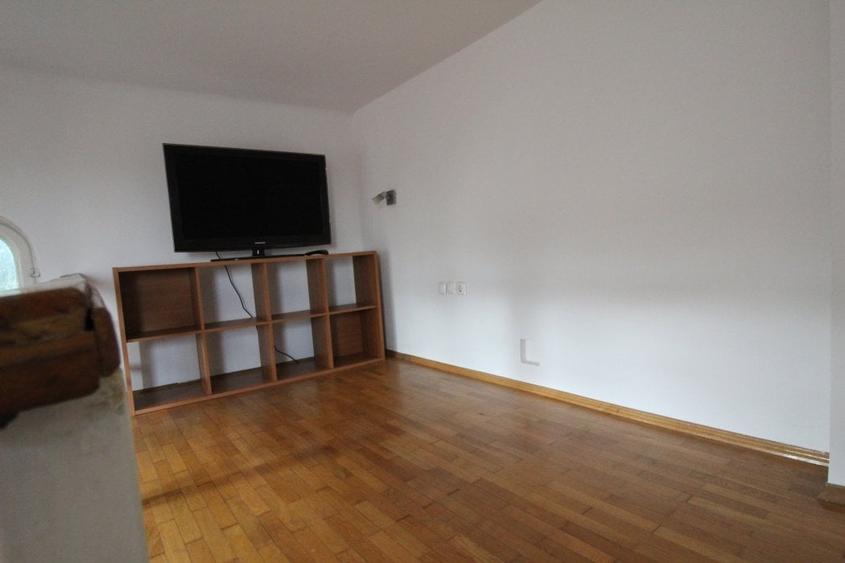 Casă cu 3 camere în Beller
