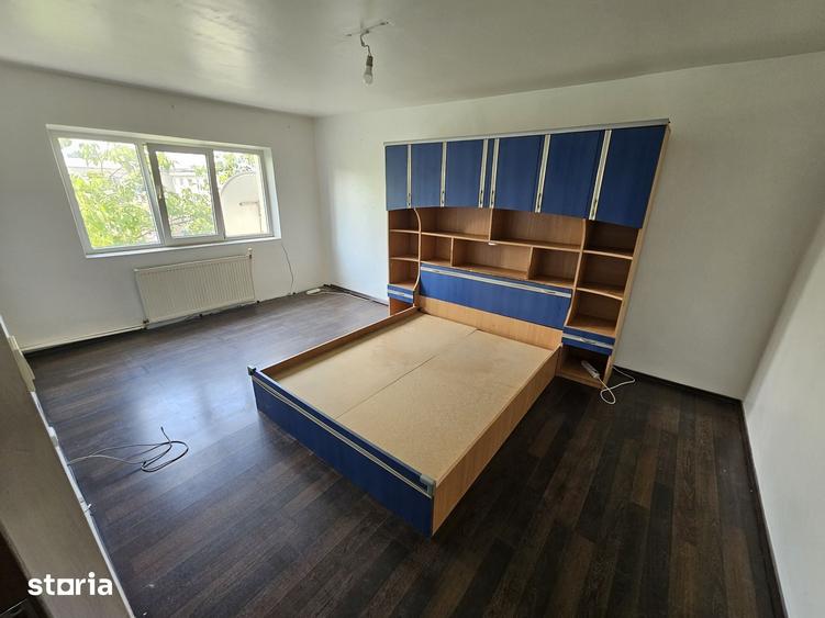 Apartament cu 3 camere în Orizont