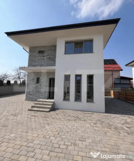 Casă cu 4 camere cu Teren 400 Mp în Central