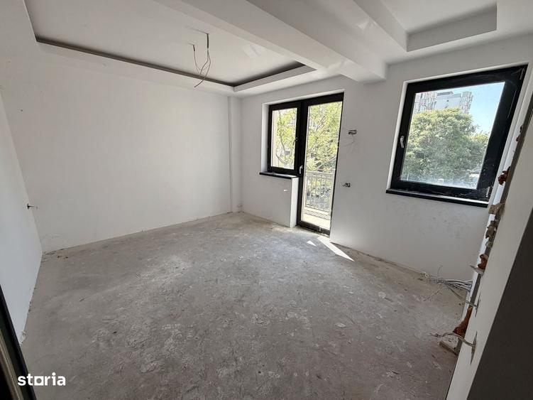 Casă cu 4 camere în Vitan