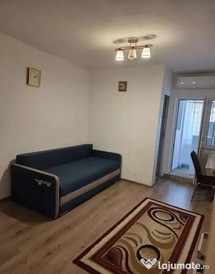 Garsonieră în Granit