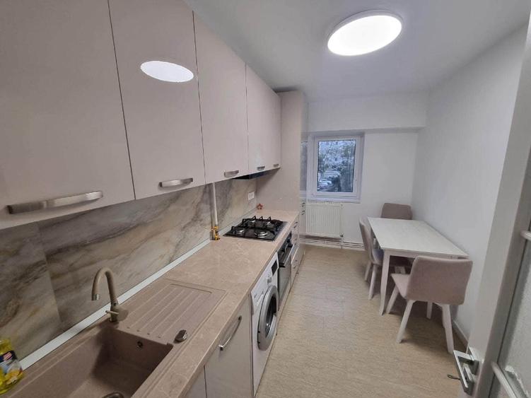 Apartament 2 camere de închiriat complet renovat pe termen lung 600€ - 9