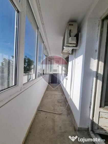 Apartament cu 2 camere semidecomandat în Giurgiului
