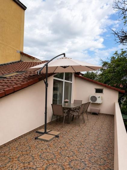 Apartament cu 3 camere semidecomandat în Exterior Vest