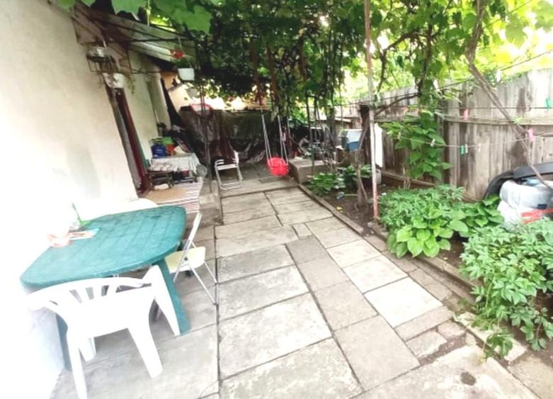 Casă cu 2 camere cu Canalizare în Vasile Aaron