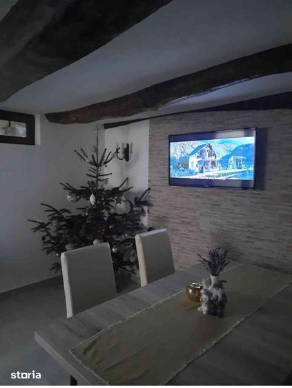 Casă cu 4 camere cu Teren 1350 Mp în Răhău