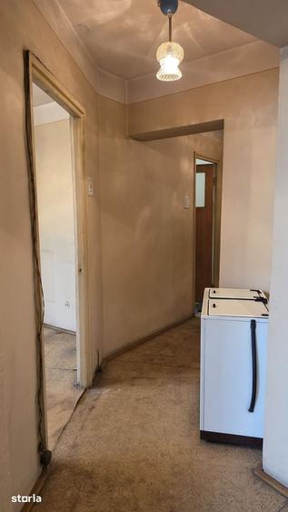 Apartament cu 2 camere decomandat în Gara de Nord