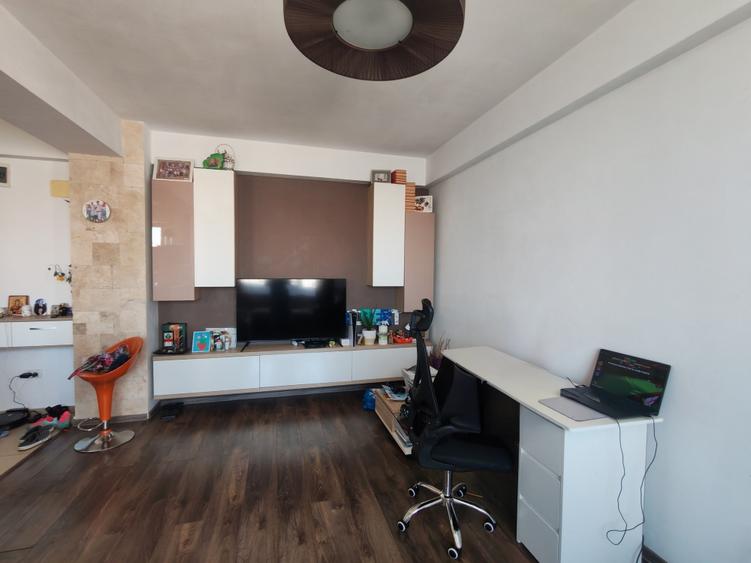 Apartament cu 2 camere în Km 5