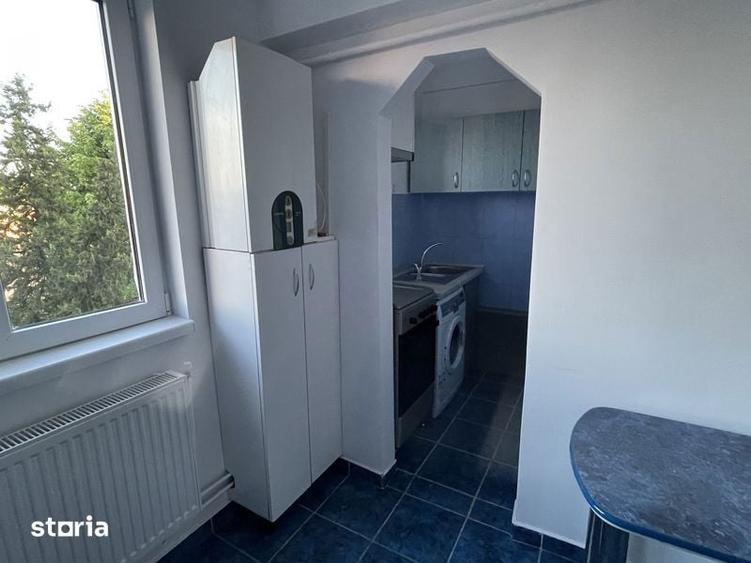 Apartament cu 3 camere în Mihai Bravu