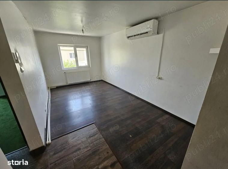Apartament cu 3 camere decomandat în Orizont