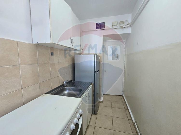 Apartament cu 2 camere semidecomandat în Central